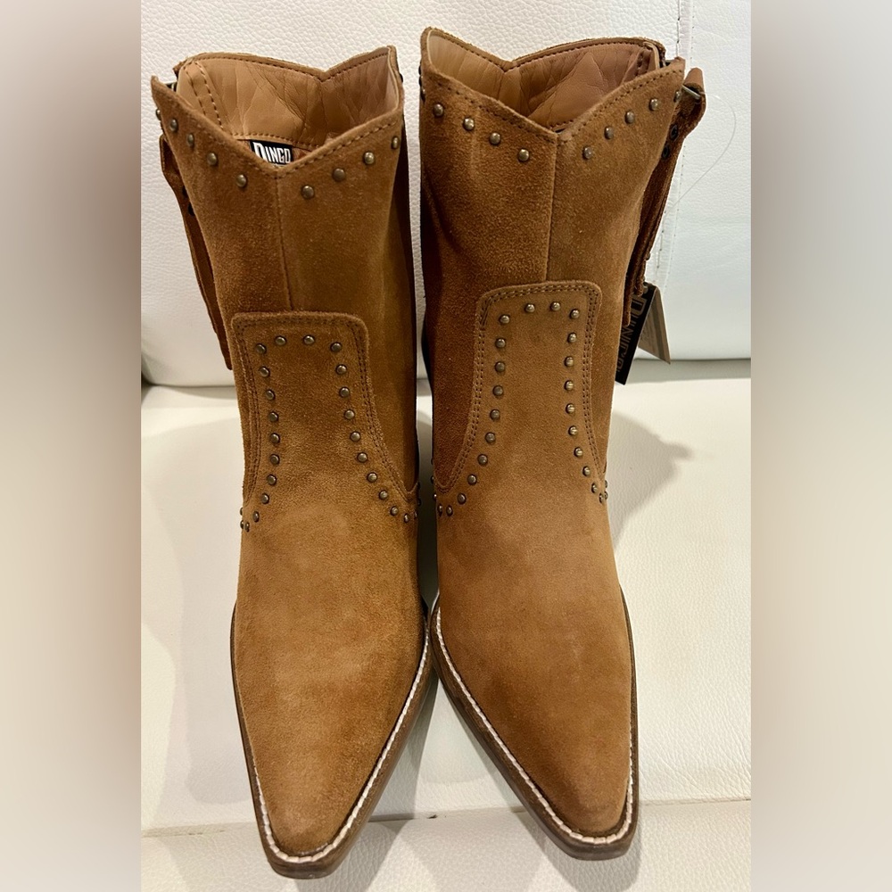 NWT DINGO Tan Suede Boots CLASSY SASSY Fringe, Zipper, SZ 9 Giddy Up!! - Picture 2 of 7